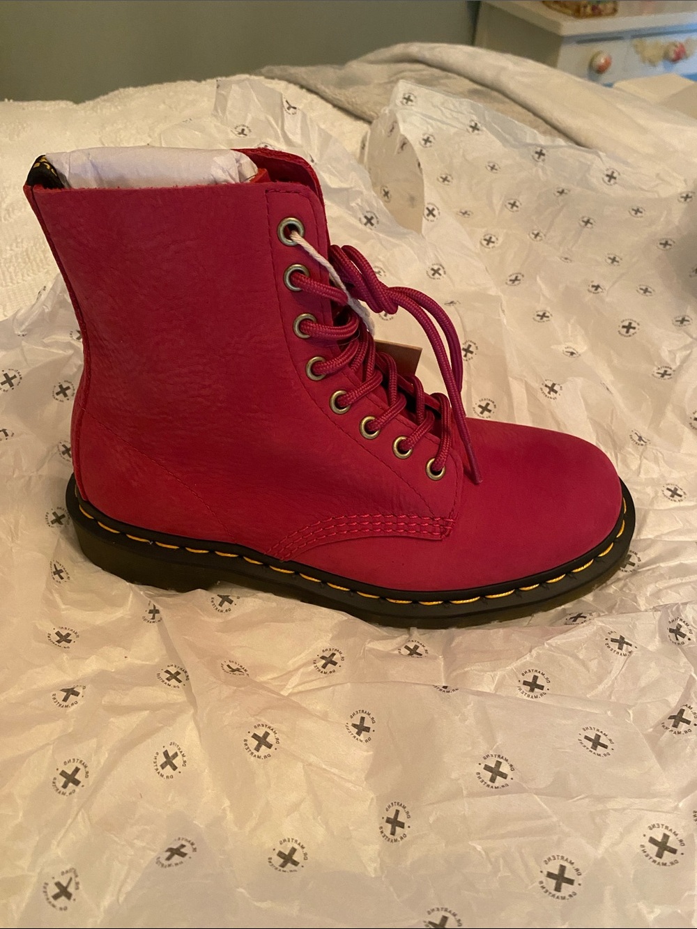 Dr Martens fuchia pink nubuck boots